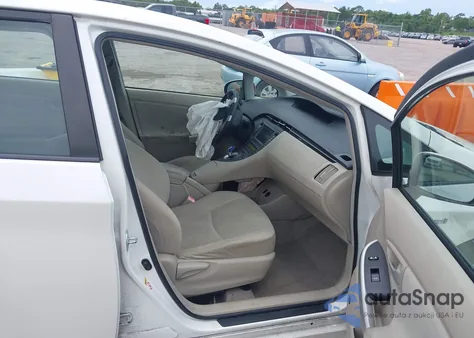 2011 Toyota Prius Three z USA, uszkodzony, nr VIN JTDKN3DU5B5249781